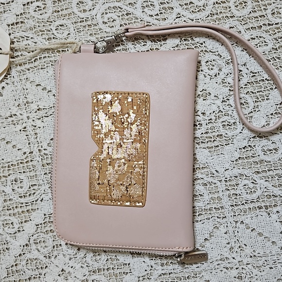 Pixie Mood Stacy Wristlet - Rose/Metallica Cork - Picture 2 of 13